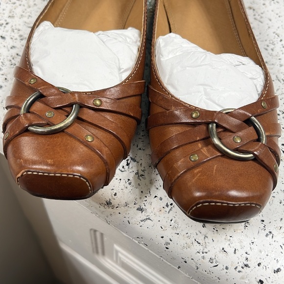 Frye Shoes - Picture 3 of 8